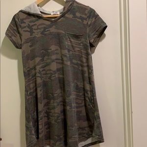Camo mini dress with pockets and hoodie